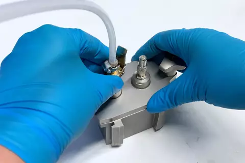Working with aeration lids